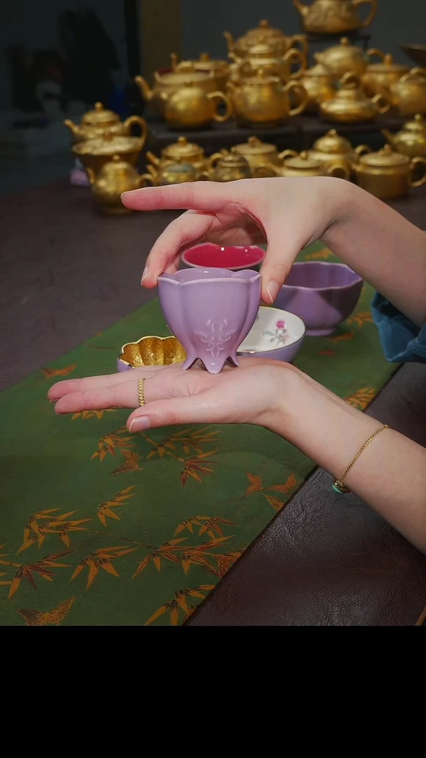 茶杯紫砂【宜景窑烟幕紫系列】逐鹿四方