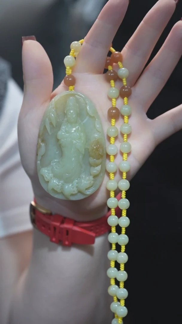 颈饰未镶嵌和田玉观音