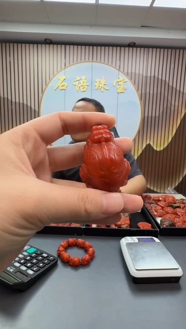 未镶嵌雕刻南红玛瑙073ZB1204产品一个