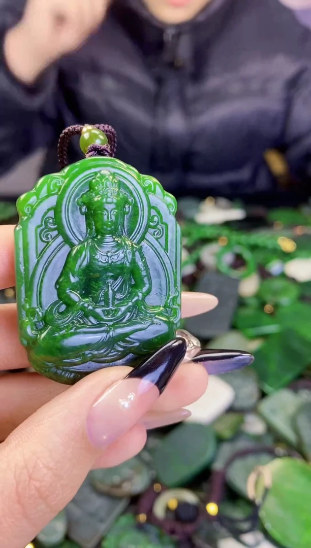 颈饰未镶嵌和田玉1