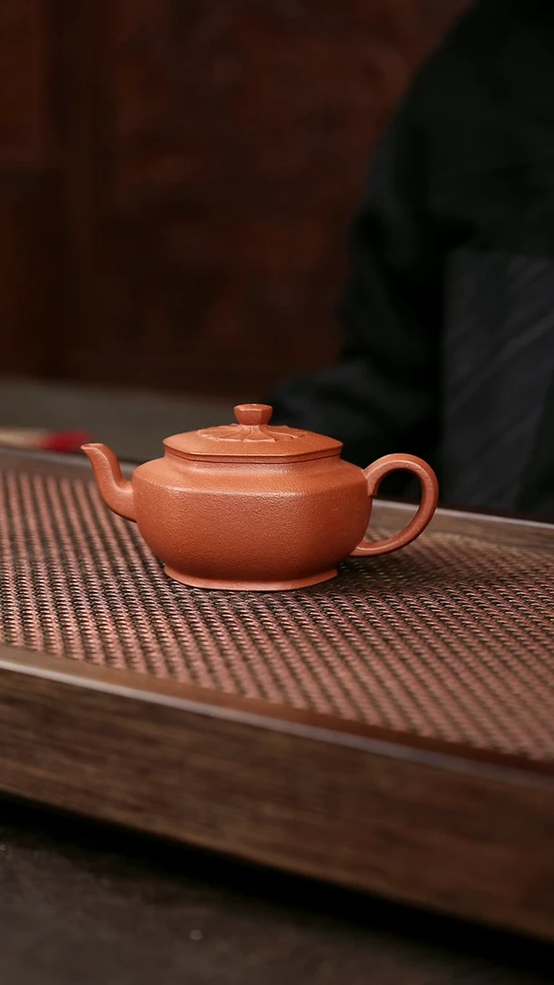 茶壶紫砂红降坡莲普