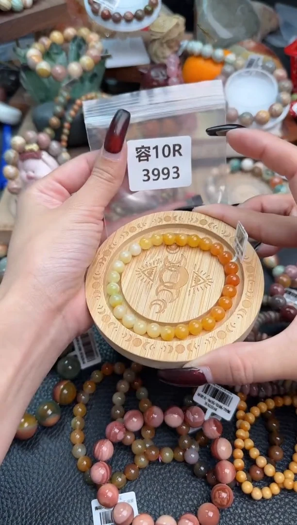 【闪购商品】石英质玉手链未镶嵌10R3993