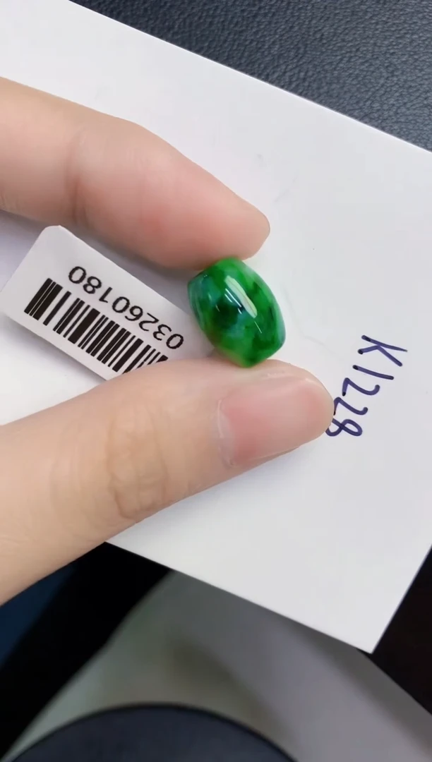 颈饰未镶嵌翡翠天然翡翠缅甸A货