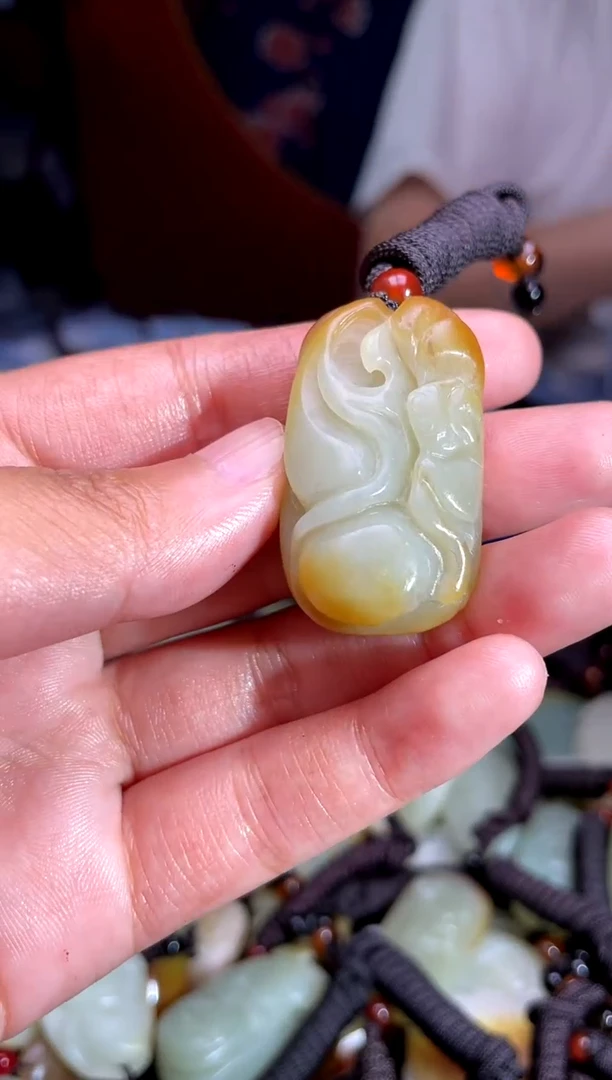 和田玉未镶嵌挂件1