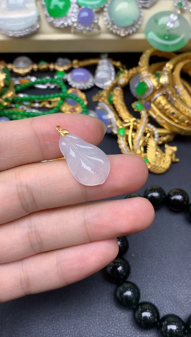 颈饰18K金镶嵌翡翠51-雪姐翡翠天天见