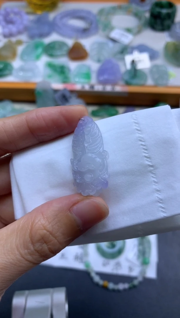 定制翡翠未镶嵌翡翠