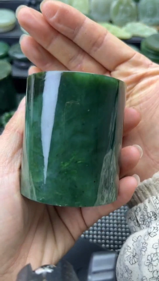 未镶嵌和田玉珠宝半成品镯芯