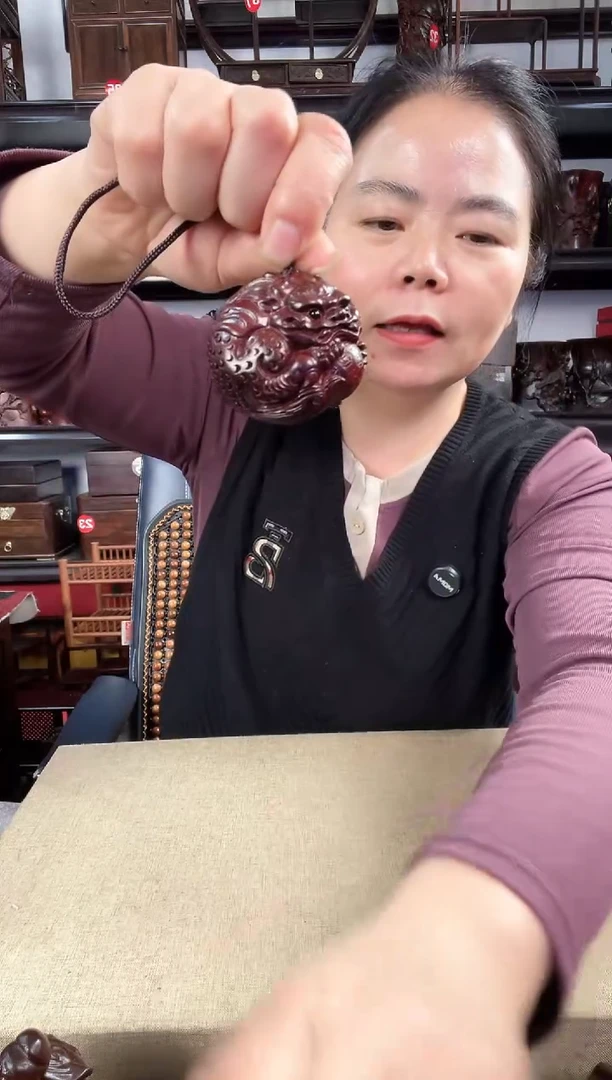 木老李红木工艺品532瑕疵