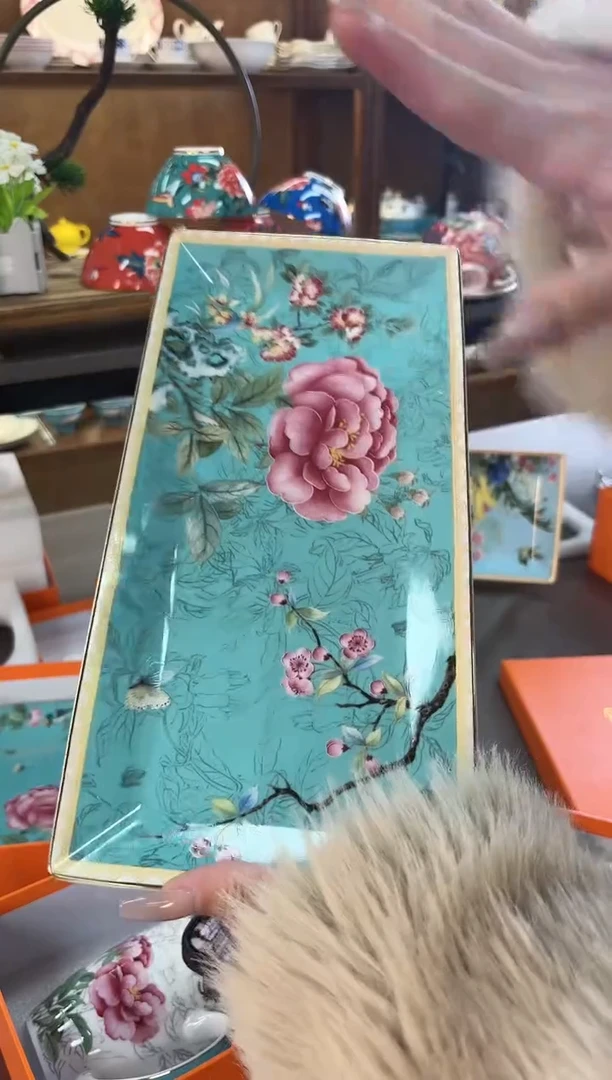 【闪购商品】瓷片 SKUSKUSKUSKU256