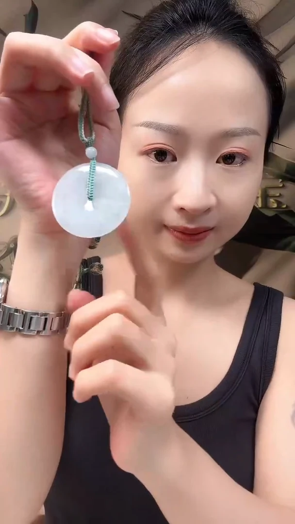 翡翠未镶嵌颈饰平安扣2