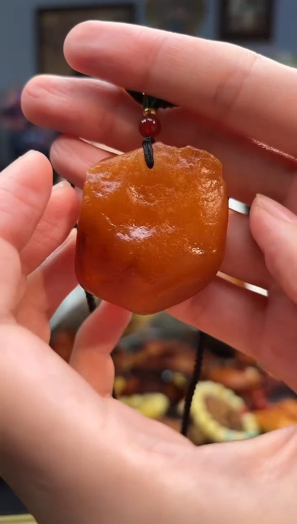蜜蜡颈饰未镶嵌吊坠