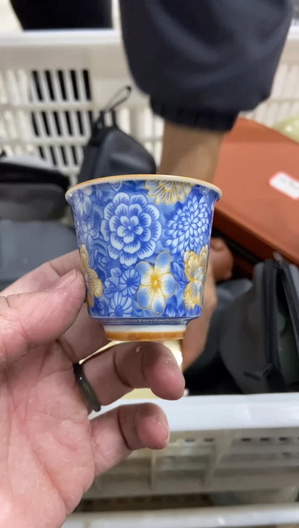 杯无运费险有瑕疵的摄影的产品有使用过的痕迹有点脏介意勿拍
