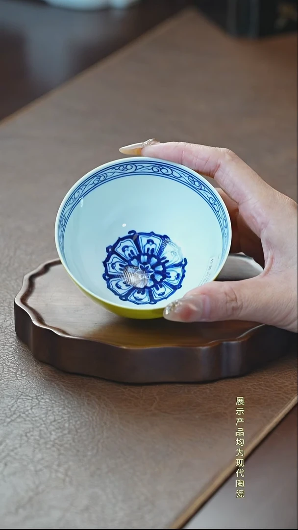 外黄内宝相鸡心杯JL0051