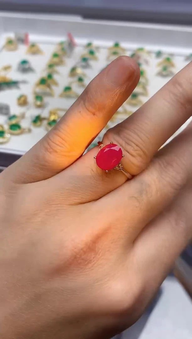 【闪购商品】红宝石戒指银S925镶嵌........