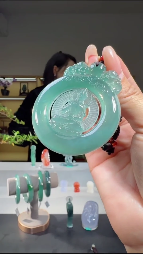 吊坠(不含链)未镶嵌翡翠观音