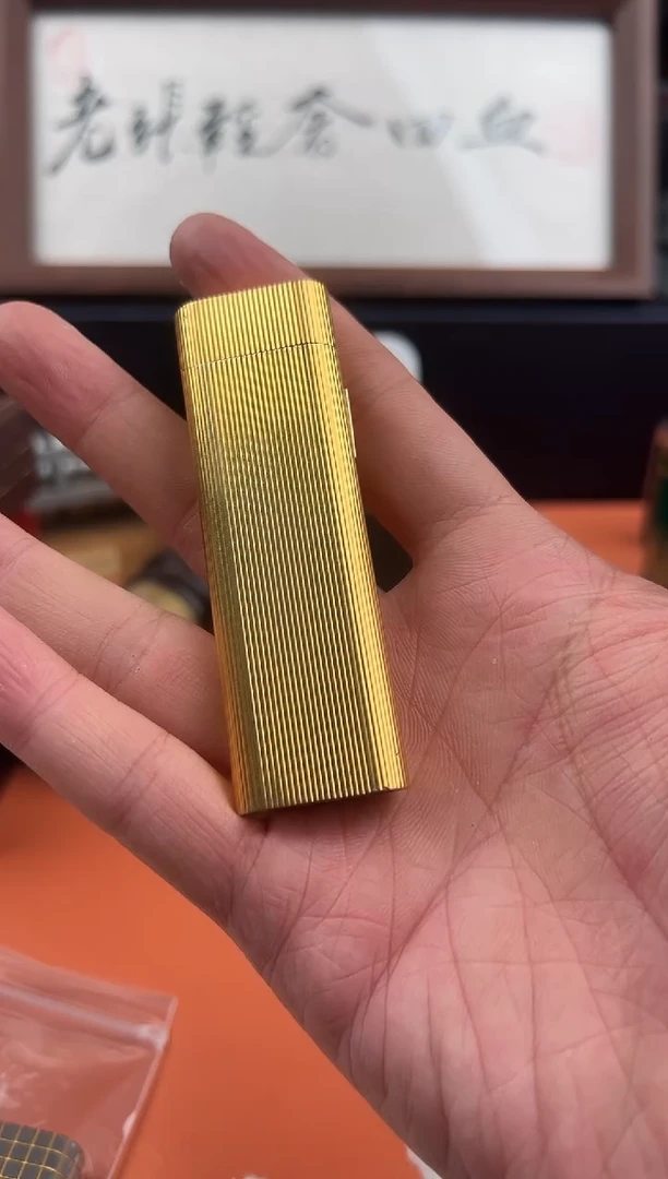 云*君【老张回血】号中古打火机