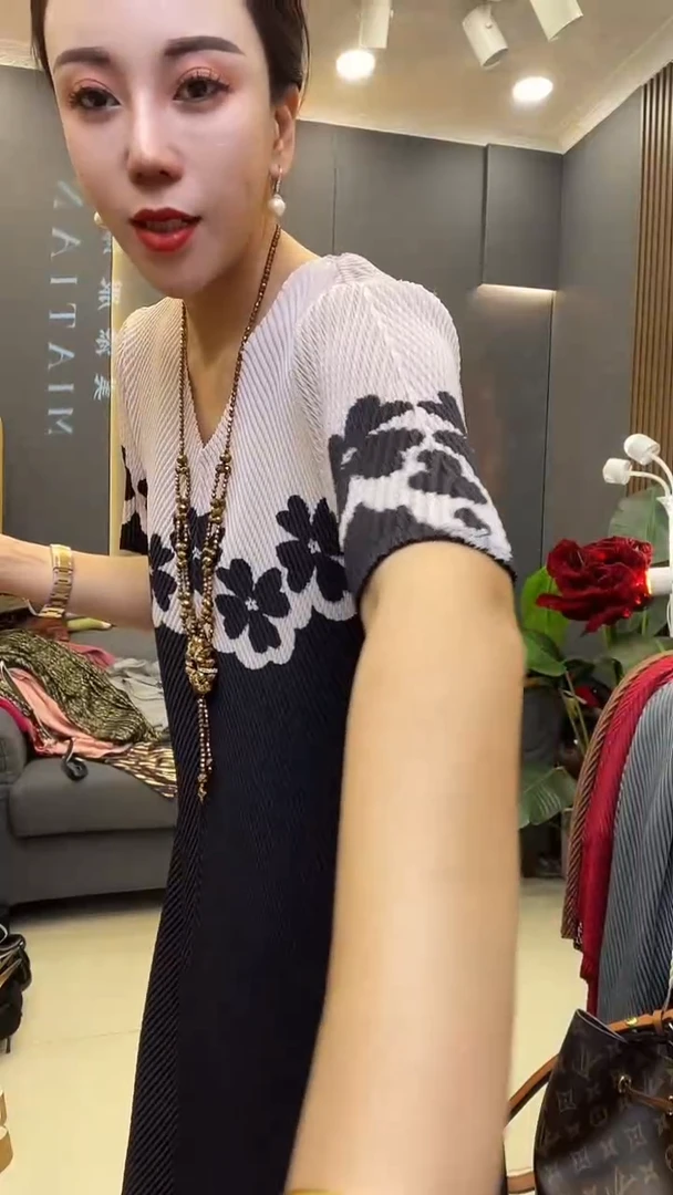 聚酯纤维（涤纶）山茶花