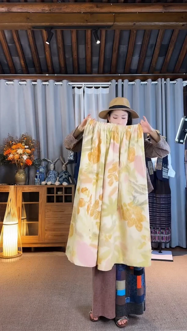 设计师款黄色拓印叶子半裙