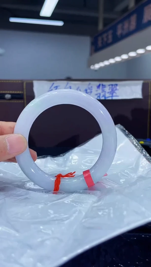 未镶嵌手镯翡翠18