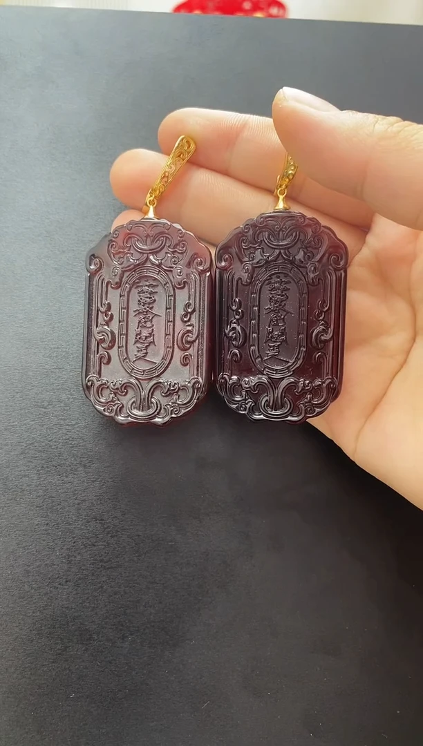 裸石琥珀未镶嵌耳坠