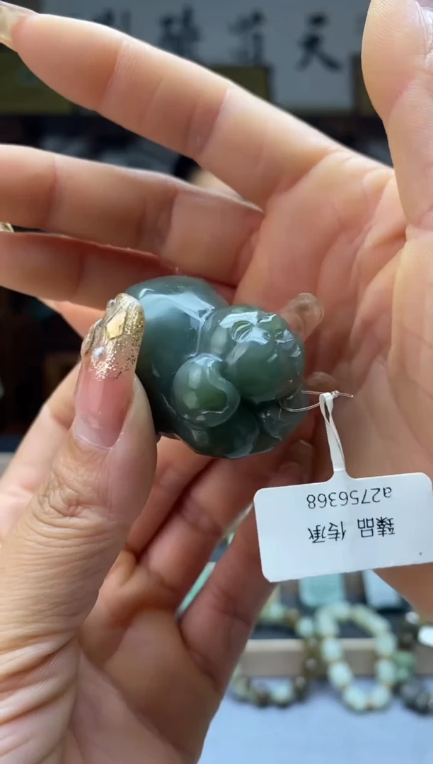 未镶嵌和田玉挂件1