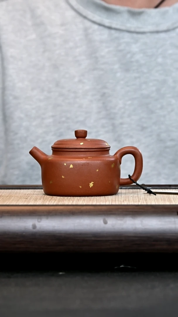 【闪购商品】紫砂茶壶AH13827 德钟洒金 降坡