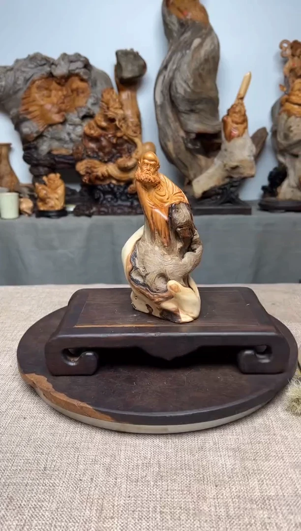 柏木（崖柏）崖柏雕刻件