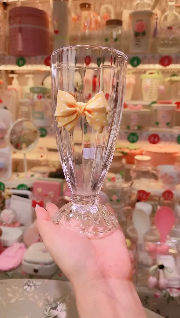其他品质好发货快放心拍！蝴蝶结果汁杯黄色