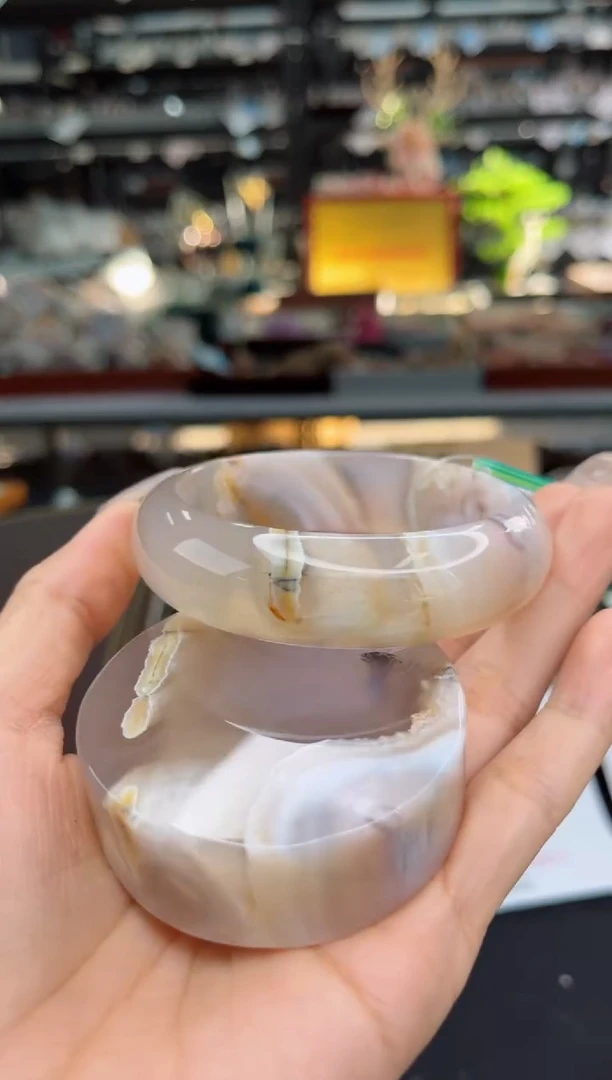 【闪购商品】石英质玉手镯未镶嵌57圈口（不退不换）1680907