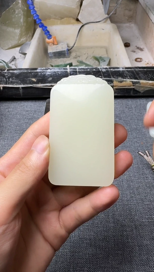 47×81无事牌天然玉石未镶嵌颈饰