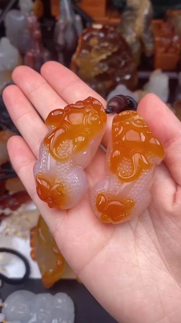 玛瑙/玉髓颈饰未镶嵌9****7AA