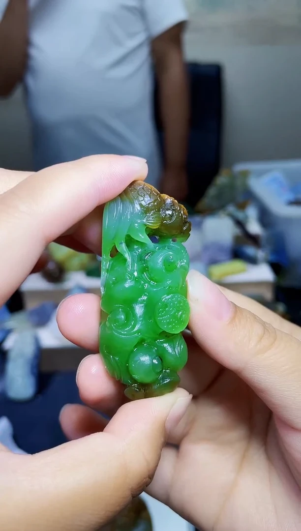 颈饰未镶嵌和田玉2