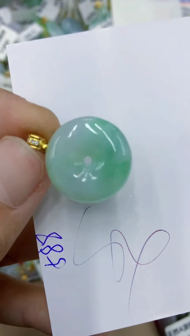 颈饰未镶嵌翡翠11111111111