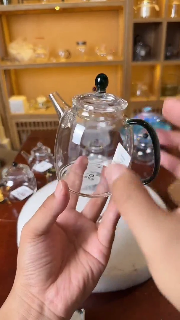 绿色秦权壶。。。。。。