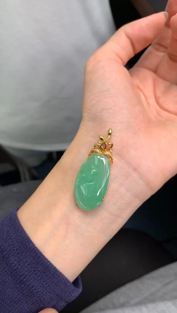 18K金镶嵌定制翡翠48小时鉴赏期 退货不扣服务费