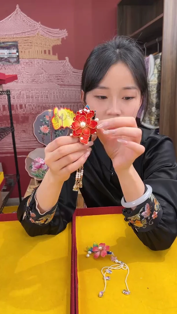 【闪购商品】刺绣非遗绒花（发饰）