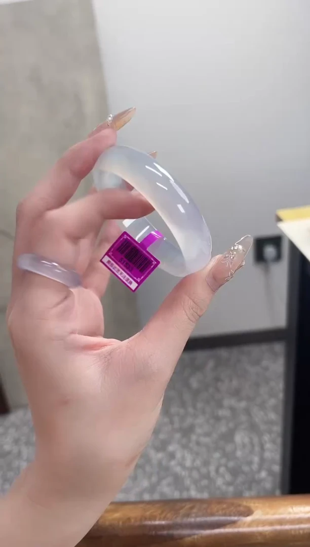 【闪购商品】玛瑙/玉髓手镯未镶嵌54-55圈 需要包容