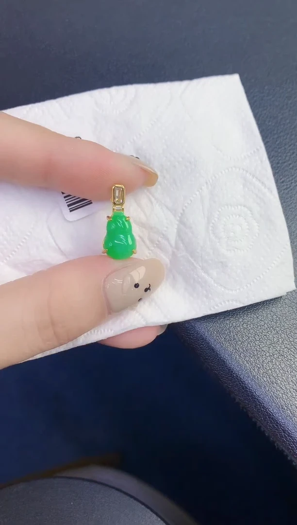 颈饰未镶嵌翡翠缅甸天然翡翠A货