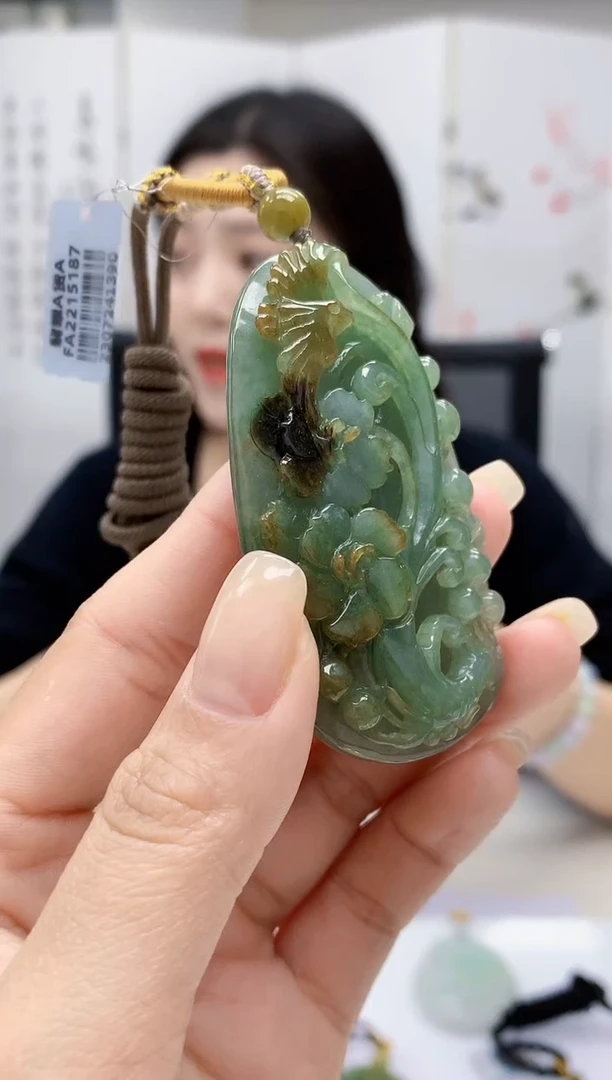【闪购商品】定制翡翠未镶嵌0405lr-毛货挂件