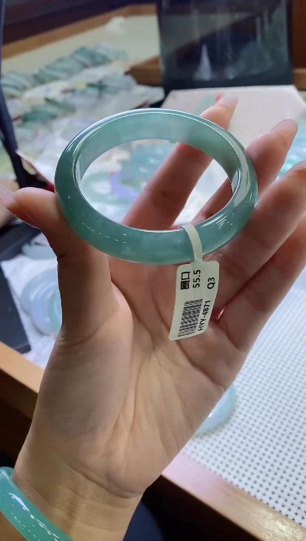 未镶嵌手镯翡翠正圈56圈口，20