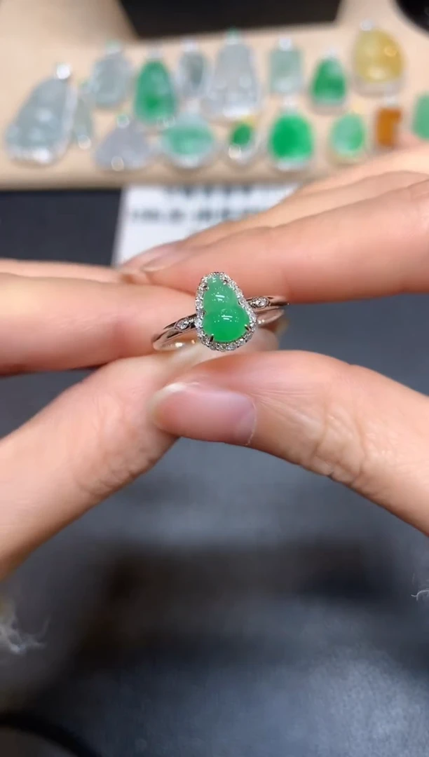 【闪购商品】翡翠戒指18K金镶嵌【无服务费