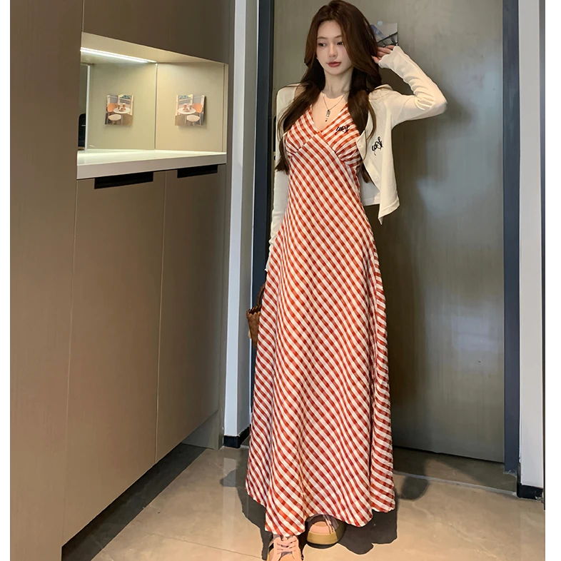 挂脖夏季图片领圆领大码连衣裙简约风A字裙V领露肩高腰