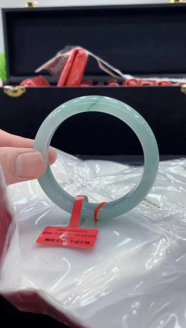 未镶嵌手镯翡翠翡翠手镯