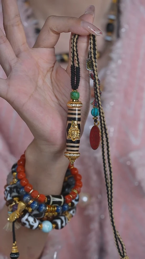 玛瑙/玉髓（覆膜）颈饰合金Q00304-宝盖三Y天珠扎基吊坠多样性发一