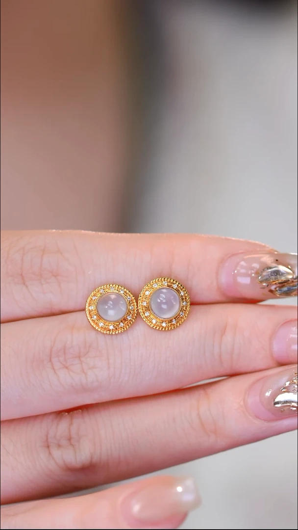 18K金镶嵌翡翠耳饰33