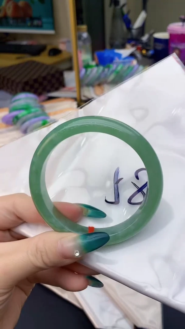 【闪购商品】翡翠手镯未镶嵌0867198529