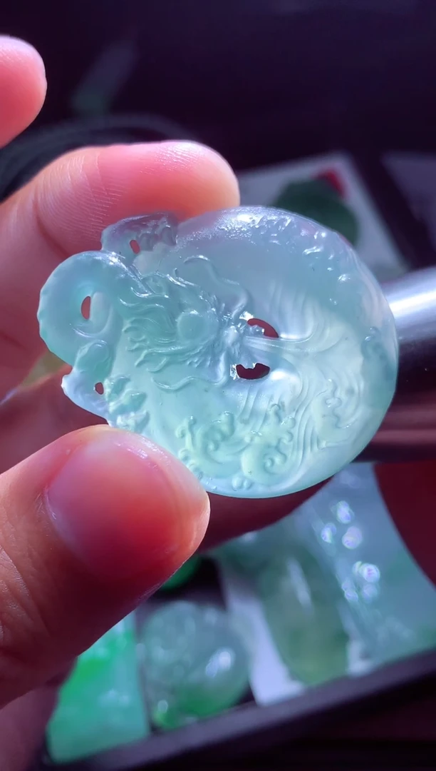 未镶嵌定制翡翠齐****# 翡翠毛货定制