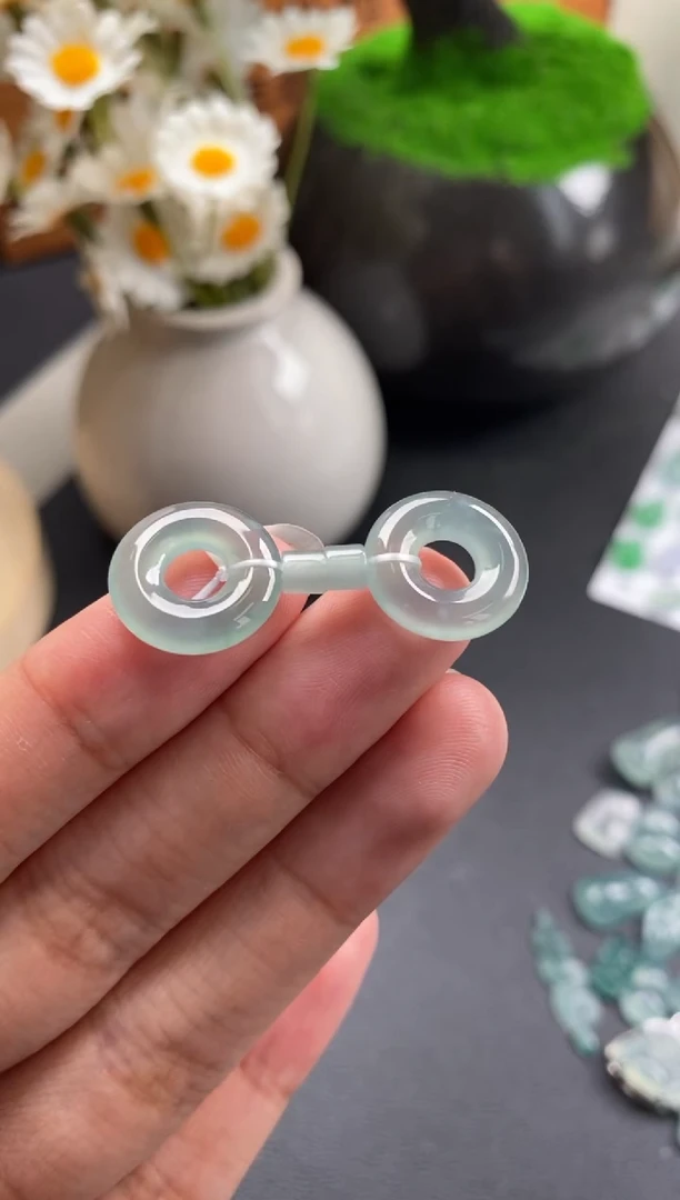 散珠翡翠冰种甜甜圈一对