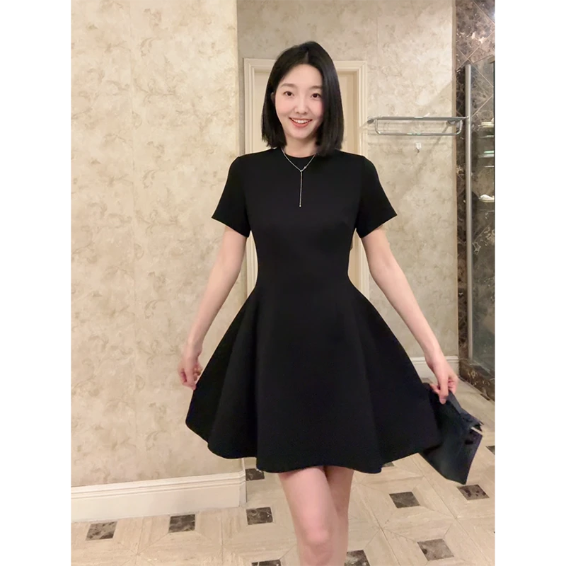 郭九九呢 棉质赫本风简约气质收腰显瘦短款蓬蓬连衣裙 G925Q03212