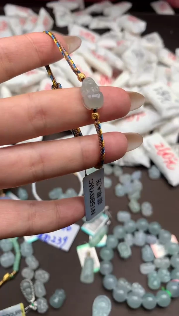 【闪购商品】翡翠手绳未镶嵌一